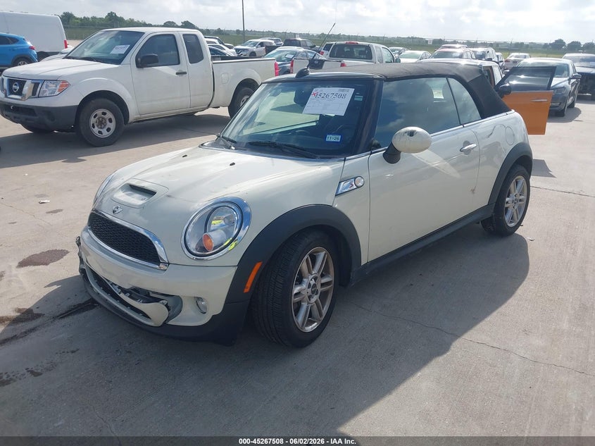 2011 Mini Cooper VIN WMWZP3C52BT249085 IAAI salvage auction — FRONT & REAR, Salvage (Texas), sold $925 on 2026-07-31 (photo 2)