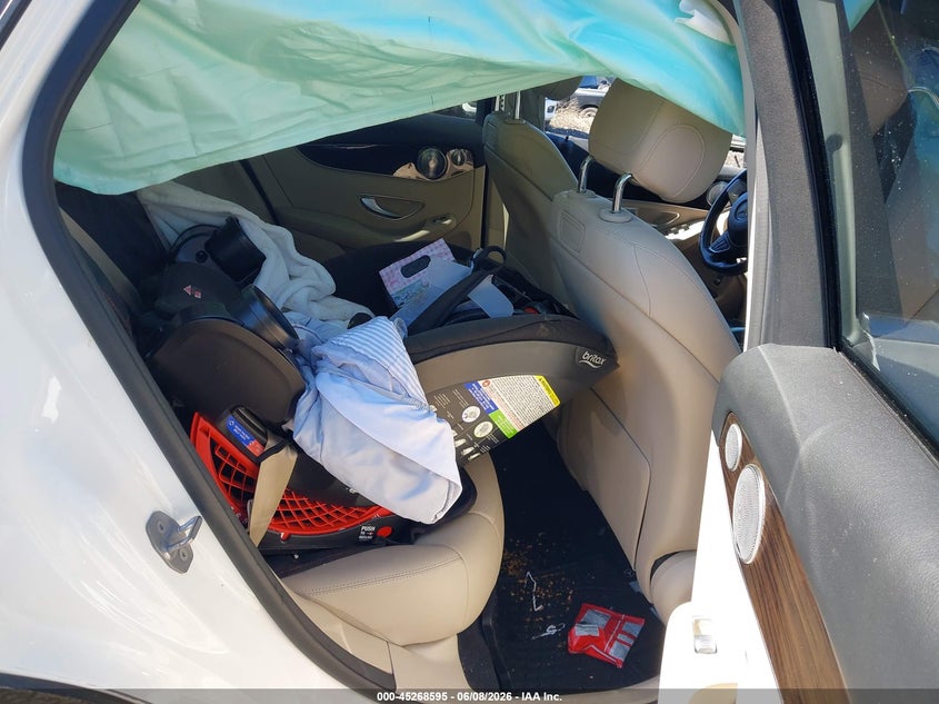 2018 Mercedes-benz Glc VIN WDC0G4KB9JF402156 IAAI salvage auction — BIOHAZARD/CHEMICAL, Salvage Title, sold $3,050 on 2026-07-07 (photo 8)