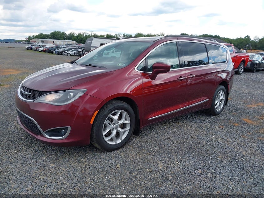 2017 Chrysler Pacifica VIN 2C4RC1BG2HR541857 IAAI salvage auction — NORMAL WEAR, Clear (Pennsylvania), sold $2,550 on 2026-07-09 (photo 2)