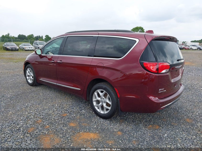 2017 Chrysler Pacifica VIN 2C4RC1BG2HR541857 IAAI salvage auction — NORMAL WEAR, Clear (Pennsylvania), sold $2,550 on 2026-07-09 (photo 3)