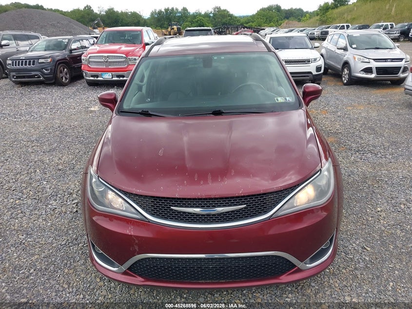 2017 Chrysler Pacifica VIN 2C4RC1BG2HR541857 IAAI salvage auction — NORMAL WEAR, Clear (Pennsylvania), sold $2,550 on 2026-07-09 (photo 6)