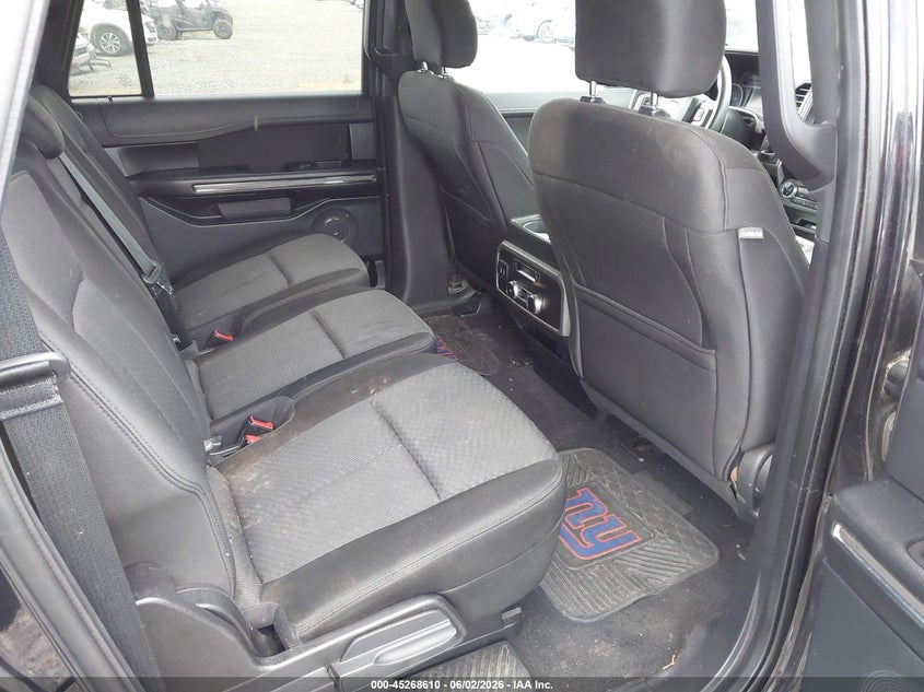 2019 Ford Expedition VIN 1FMJK1JT1KEA49724 IAAI salvage auction — NORMAL WEAR, Salvage Title, sold $5,600 on 2026-07-09 (photo 8)