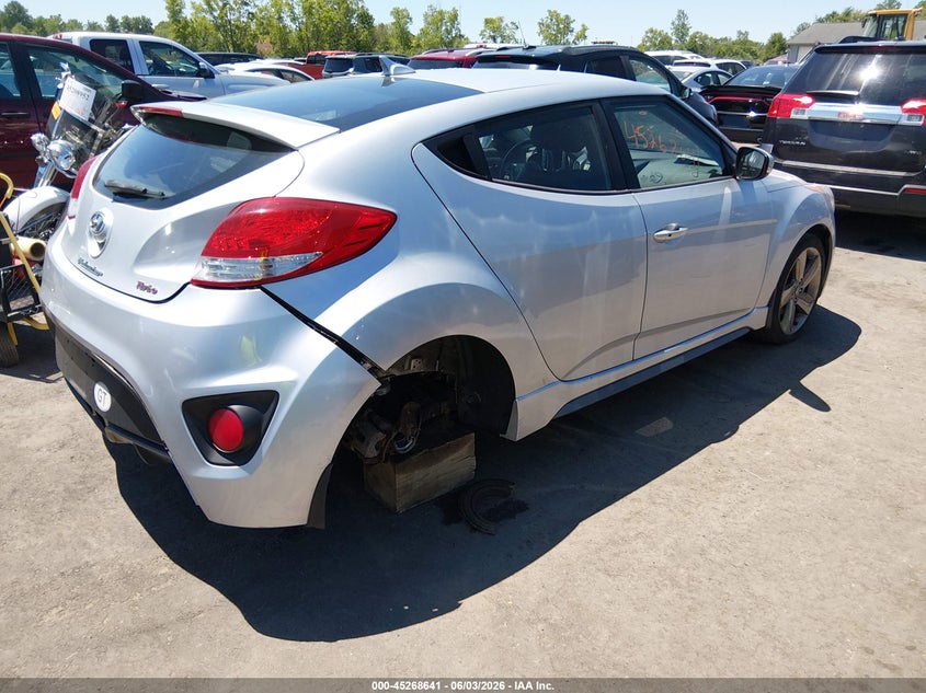 2014 Hyundai Veloster VIN KMHTC6AE9EU195562 IAAI salvage auction — SIDE, Salvage (Ohio), sold $825 on 2026-07-28 (photo 4)