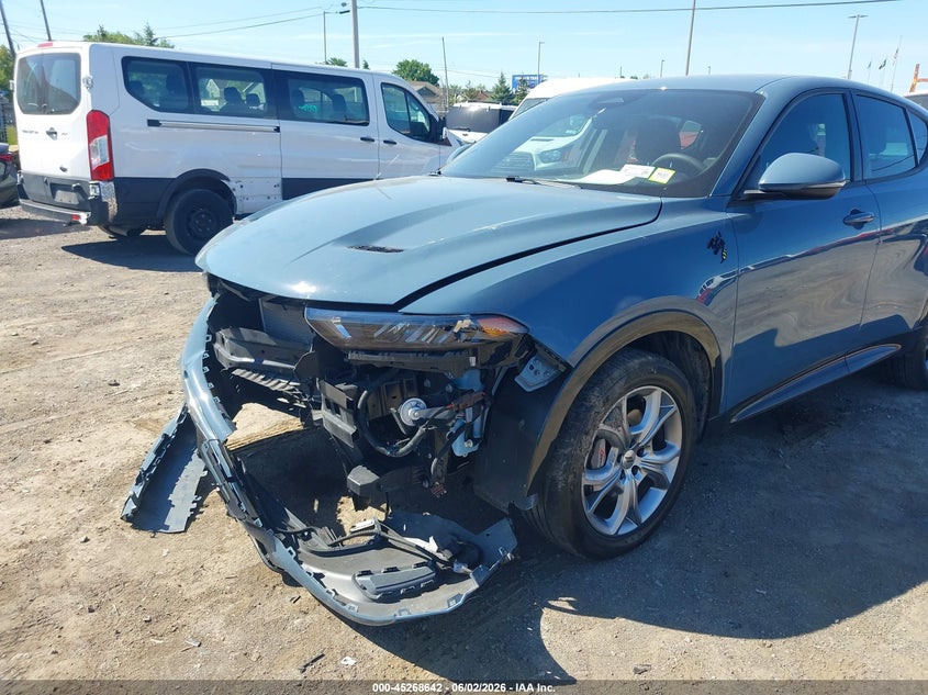2024 Dodge Hornet VIN ZACPDFCW6R3A16109 IAAI salvage auction — FRONT END, Salvage Title, sold $5,650 on 2026-07-15 (photo 6)