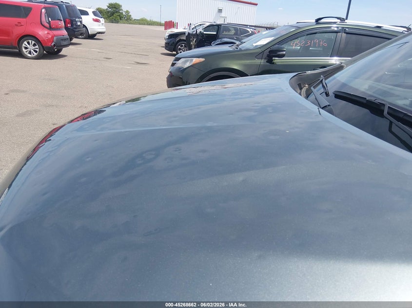 2022 Chevrolet Traverse VIN 1GNEVGKW4NJ168136 IAAI salvage auction — HAIL, Salvage (Minnesota), sold $8,100 on 2026-07-29 (photo 6)