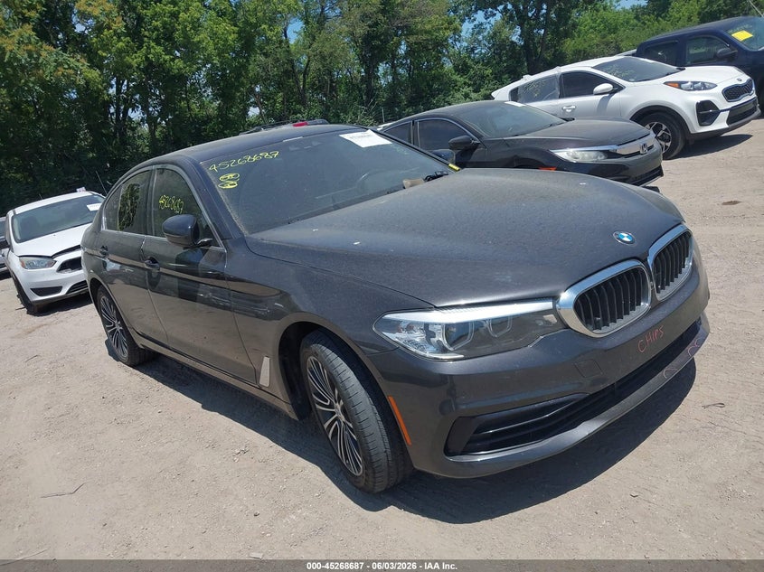 2019 BMW 5er VIN WBAJE5C5XKWE66299 IAAI salvage auction — LEFT SIDE, Salvage Title, sold $10,250 on 2026-07-22 (photo 1)