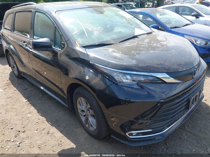 2024 Toyota Sienna VIN 5TDJRKEC6RS209990 IAAI salvage auction — WATER/FLOOD, Salvage Title, sold $13,775 on 2026-07-28 (photo 1)