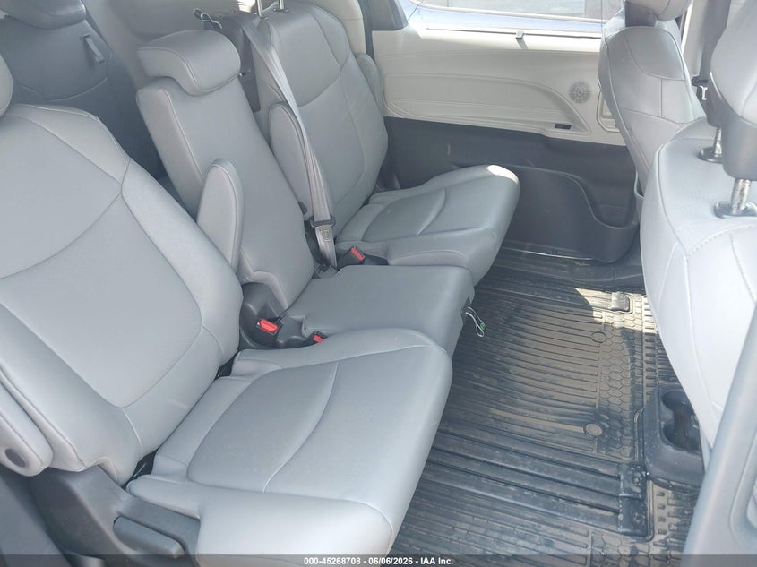 2024 Toyota Sienna VIN 5TDJRKEC6RS209990 IAAI salvage auction — WATER/FLOOD, Salvage Title, sold $13,775 on 2026-07-28 (photo 8)