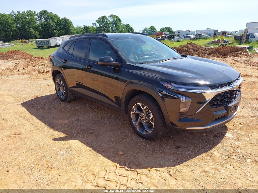 2025 Chevrolet Trax VIN KL77LHEPXSC231982 IAAI salvage auction — HAIL, Salvage Title, sold $9,000 on 2026-07-13 (photo 1)