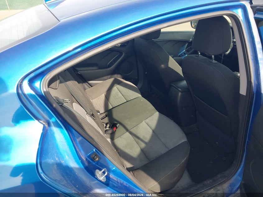 2014 Kia Forte VIN KNAFX4A82E5075596 IAAI salvage auction — NORMAL WEAR, Salvage Title, sold $800 on 2026-07-14 (photo 8)