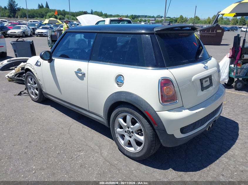 2008 Mini Cooper VIN WMWMF73588TV35116 IAAI salvage auction — NORMAL WEAR, Clear-Dealer Only (Washington), sold $100 on 2026-07-09 (photo 3)