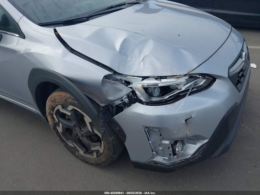 2023 Subaru Xv VIN JF2GTHMC8PH306126 IAAI salvage auction — LEFT & RIGHT, Salvage Title, sold $6,775 on 2026-07-15 (photo 6)