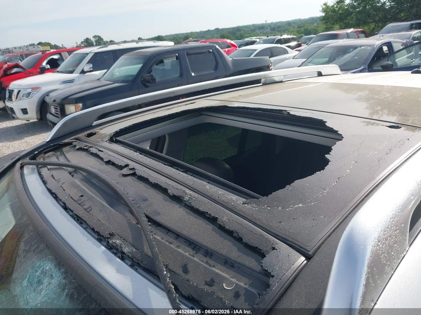 2010 Mercedes-benz Glk-klasse VIN WDCGG8HBXAF302192 IAAI salvage auction — HAIL, Clear (Missouri), sold $1,175 on 2026-07-13 (photo 6)