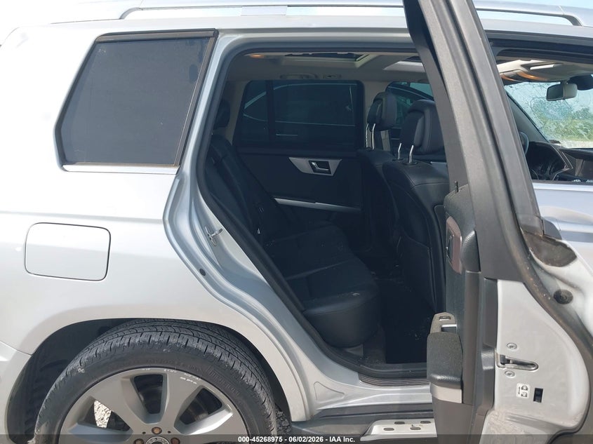 2010 Mercedes-benz Glk-klasse VIN WDCGG8HBXAF302192 IAAI salvage auction — HAIL, Clear (Missouri), sold $1,175 on 2026-07-13 (photo 8)