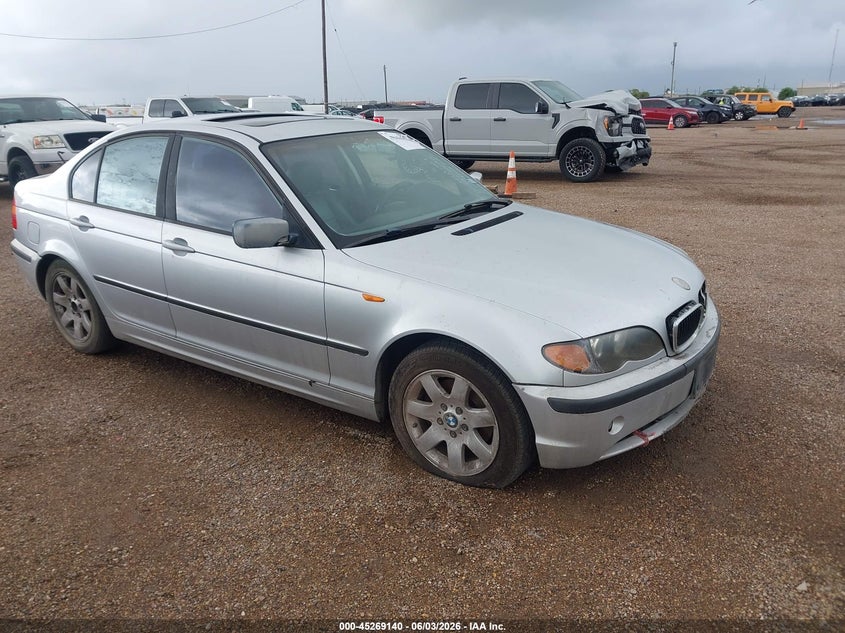 2002 BMW 3 series VIN WBAEV33492KL77910 IAAI salvage auction — NORMAL WEAR, Original (Texas), sold $300 on 2026-07-08 (photo 1)