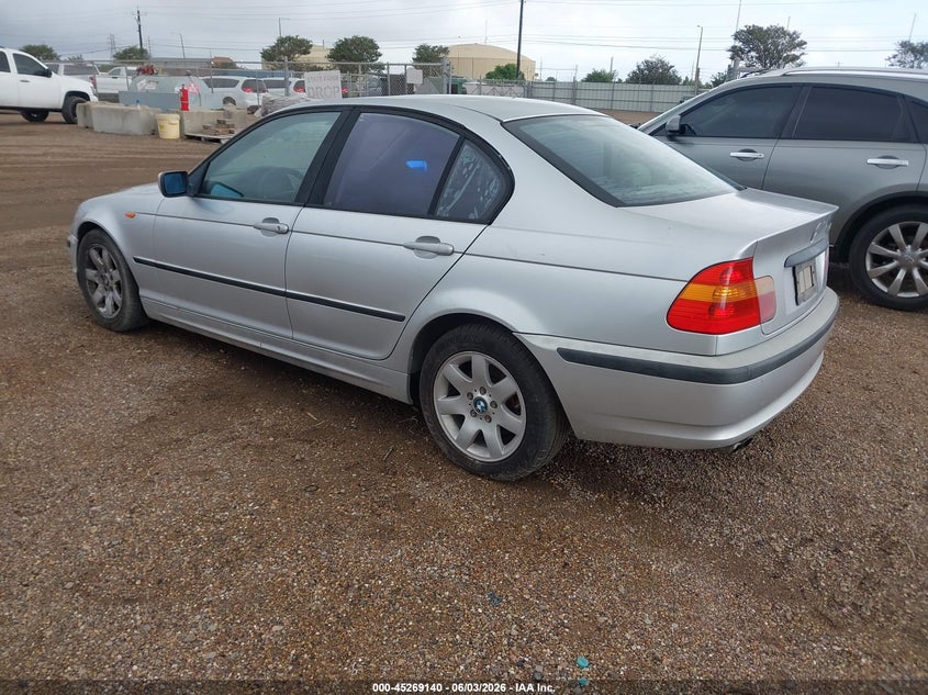 2002 BMW 3 series VIN WBAEV33492KL77910 IAAI salvage auction — NORMAL WEAR, Original (Texas), sold $300 on 2026-07-08 (photo 3)