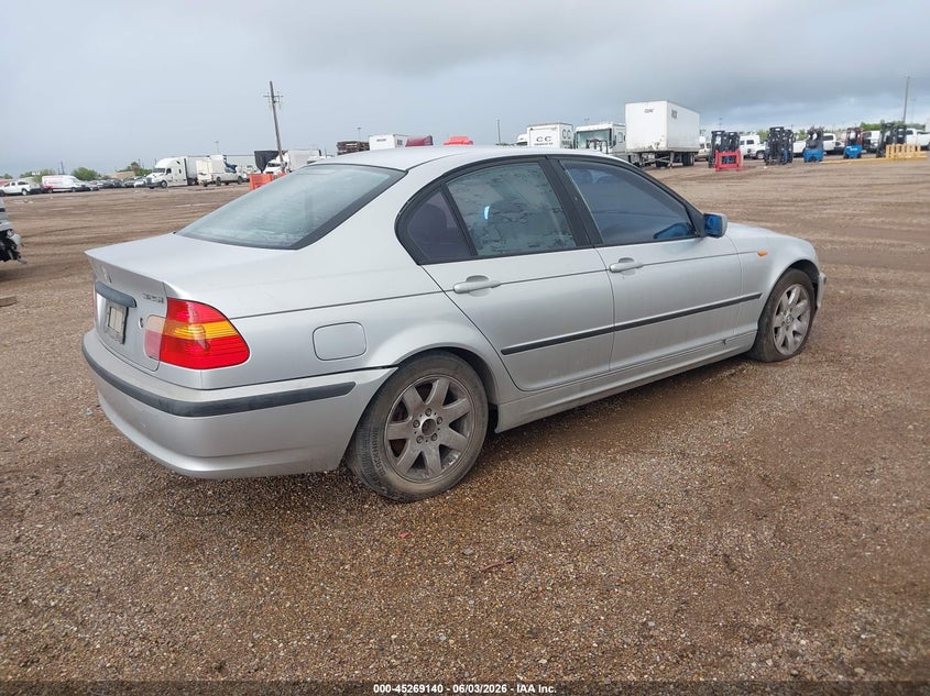 2002 BMW 3 series VIN WBAEV33492KL77910 IAAI salvage auction — NORMAL WEAR, Original (Texas), sold $300 on 2026-07-08 (photo 4)