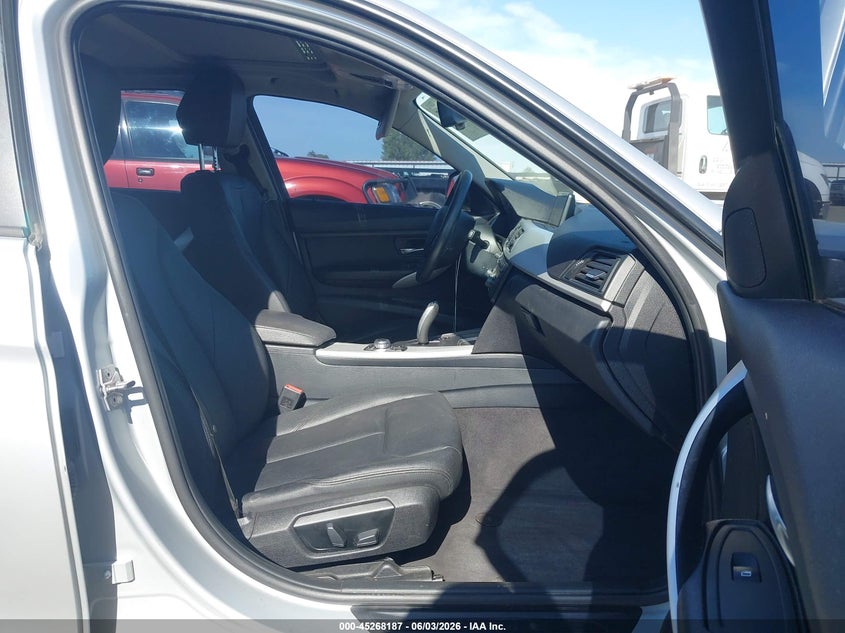 2013 BMW 3er VIN WBA3B5C57DF597126 IAAI salvage auction — FRONT END, Bill Of Sale (Washington), sold $425 on 2026-07-18 (photo 5)