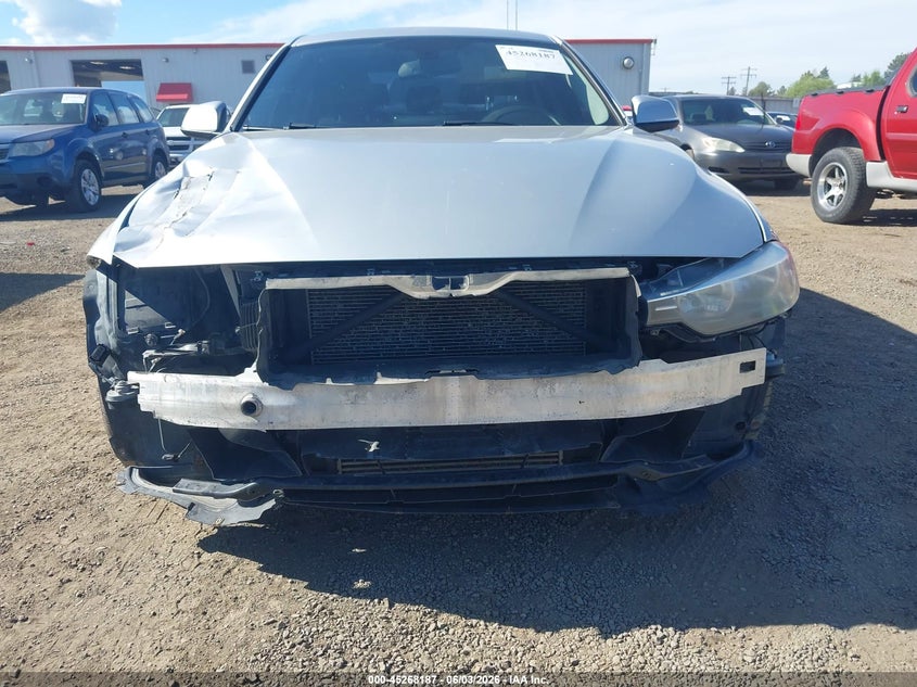 2013 BMW 3er VIN WBA3B5C57DF597126 IAAI salvage auction — FRONT END, Bill Of Sale (Washington), sold $425 on 2026-07-18 (photo 6)