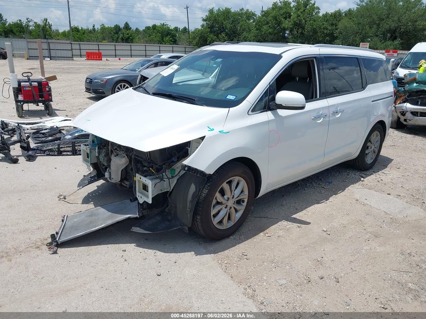 2021 Kia SEDONA VIN KNDMC5C18M6670943 IAAI salvage auction — FRONT END, Salvage Title, sold $1,300 on 2026-07-30 (photo 2)