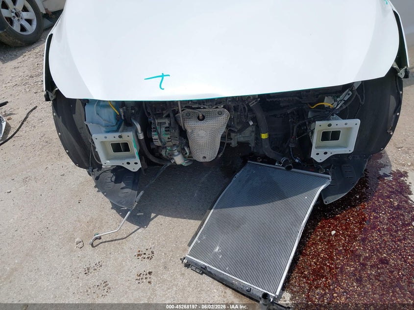 2021 Kia SEDONA VIN KNDMC5C18M6670943 IAAI salvage auction — FRONT END, Salvage Title, sold $1,300 on 2026-07-30 (photo 6)