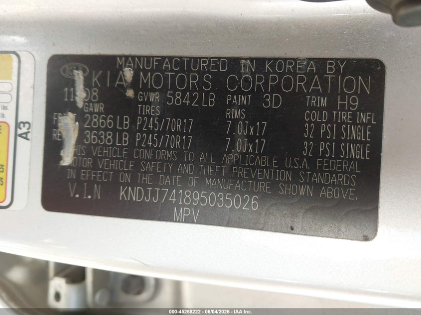 2009 Kia Borrego VIN KNDJJ741895035026 IAAI salvage auction — NORMAL WEAR, Clear (Illinois), sold $500 on 2026-07-08 (photo 9)