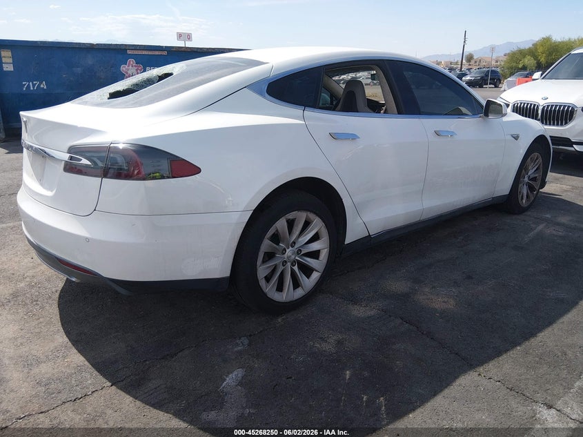 2013 Tesla Model s VIN 5YJSA1CN6DFP20879 IAAI salvage auction — REAR END, Clear (Nevada), sold $1,500 on 2026-07-31 (photo 4)