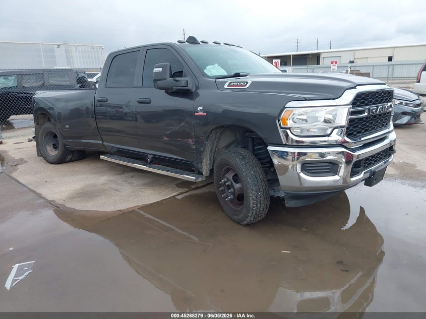 2024 Ram 3500 VIN 3C63RRGL6RG350403 IAAI salvage auction — LEFT SIDE, Original (Texas), sold $17,100 on 2026-09-03 (photo 1)