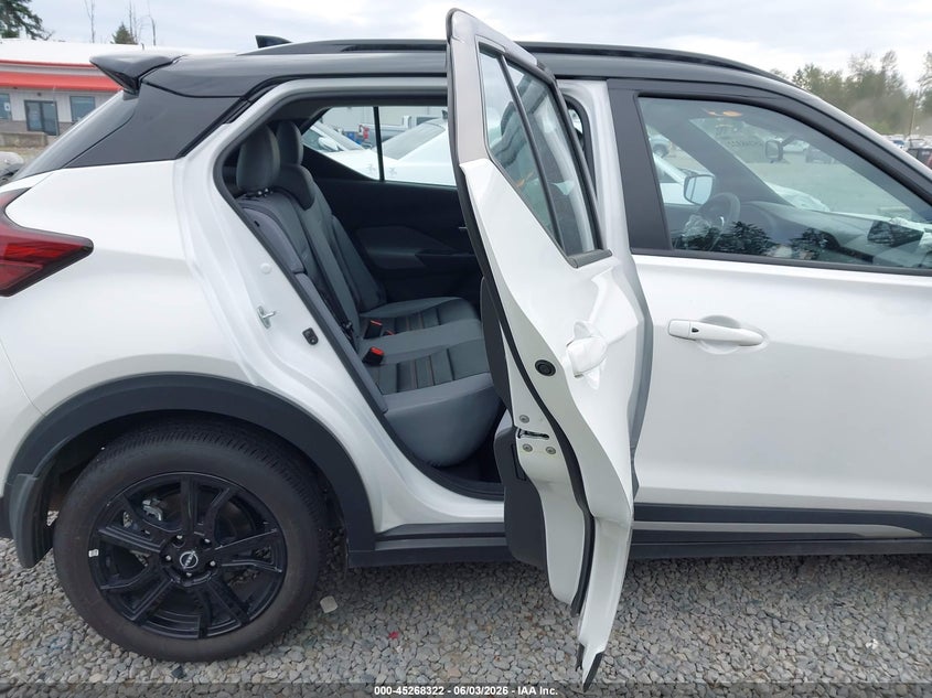 2024 Nissan Kicks VIN 3N1CP5DVXRL571901 IAAI salvage auction — RIGHT FRONT, Bill Of Sale (Washington), sold $3,550 on 2026-07-09 (photo 8)