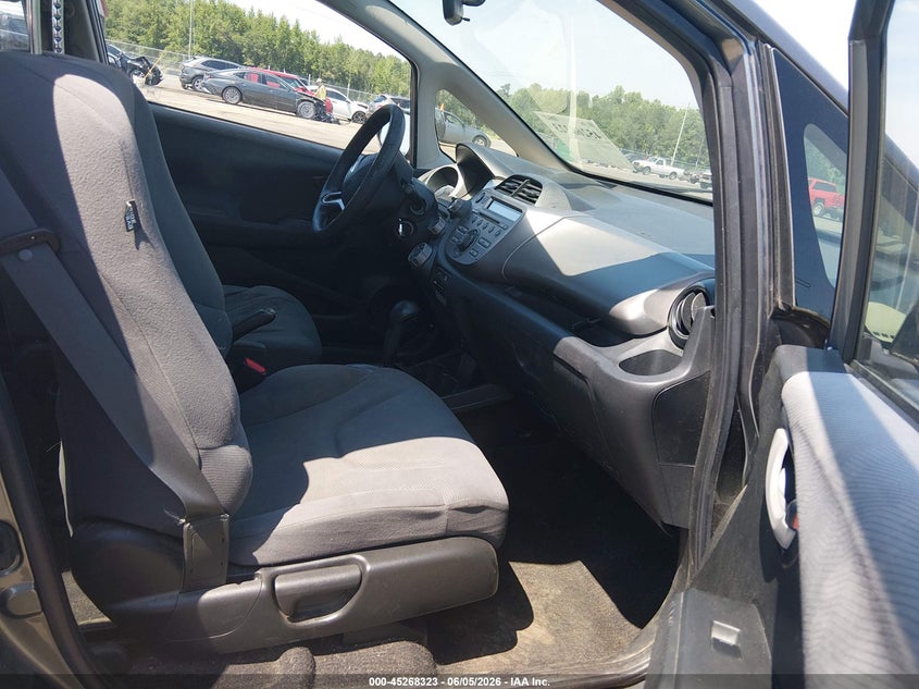 2013 Honda Fit VIN JHMGE8H38DC060222 IAAI salvage auction — REAR END, Salvage Title, sold $2,050 on 2026-07-08 (photo 5)