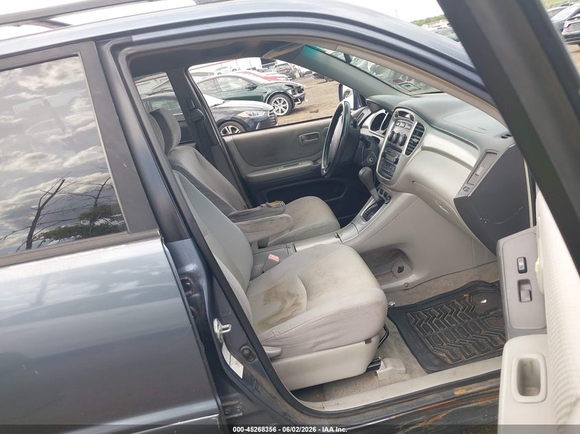 2005 Toyota Highlander VIN JTEEP21A050090953 IAAI salvage auction — NORMAL WEAR, Clear (New Jersey), sold $1,025 on 2026-07-13 (photo 5)