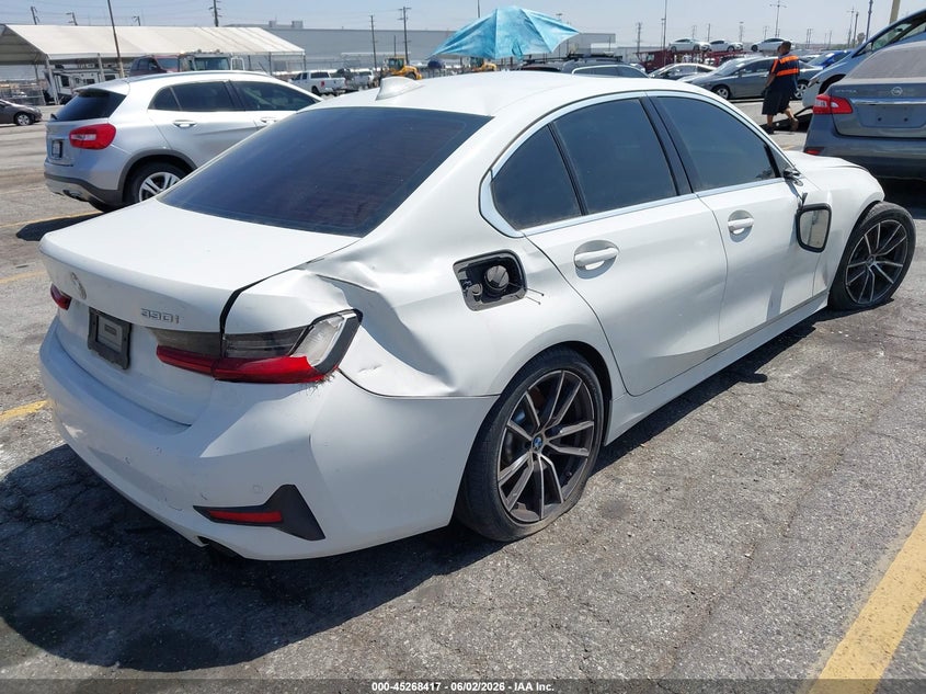 2020 BMW 3er VIN WBA5R1C08LFH36716 IAAI salvage auction — NORMAL WEAR, Clear (Oklahoma), sold $4,800 on 2026-07-14 (photo 4)