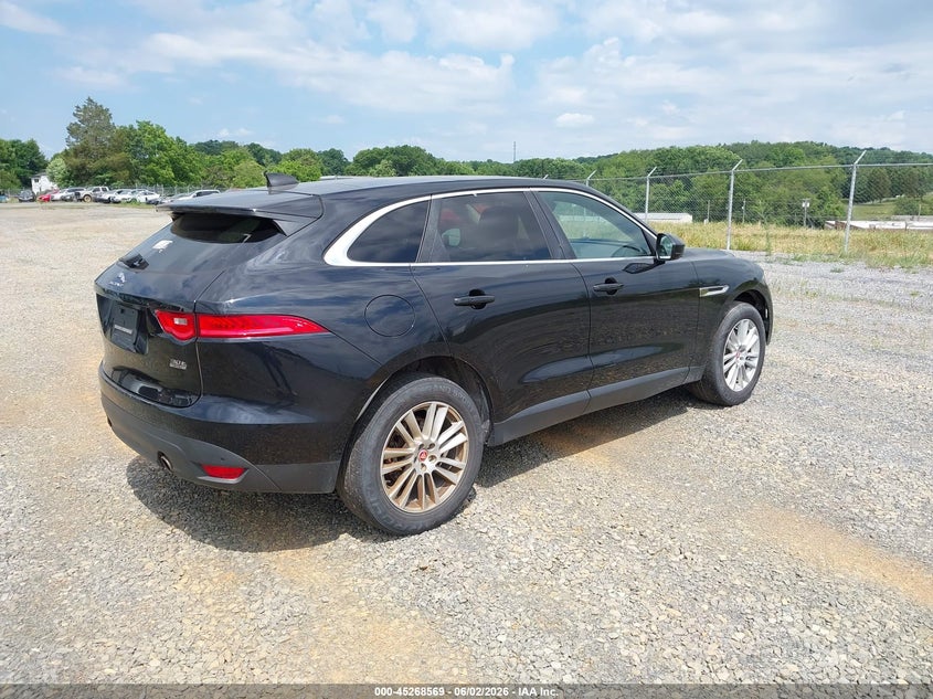 2020 Jaguar F-pace VIN SADCK2GX4LA635683 IAAI salvage auction — NORMAL WEAR, Clear (Virginia), sold $2,975 on 2026-07-16 (photo 4)