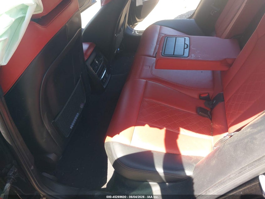 2020 BMW 3er VIN WBA5U9C04LFJ78714 IAAI salvage auction — FRONT & REAR, Salvage Title, sold $9,200 on 2026-08-11 (photo 8)