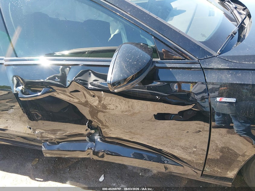2023 Audi A6 VIN WAUL2BF28PN012838 IAAI salvage auction — RIGHT SIDE, Salvage Title, sold $9,700 on 2026-07-29 (photo 6)