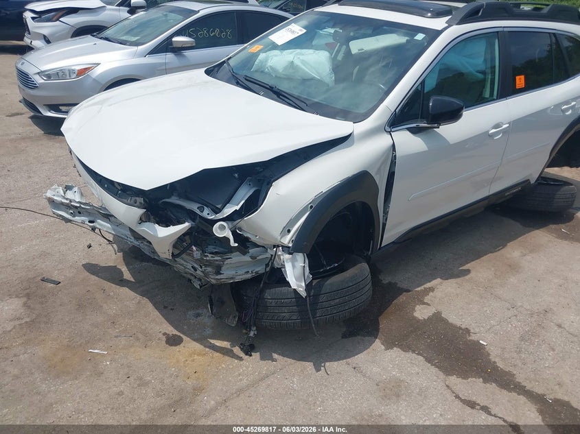 2024 Subaru Outback VIN 4S4BTANCXR3176859 IAAI salvage auction — BIO HAZARD, Salvage Title, sold $1,200 on 2026-07-29 (photo 6)