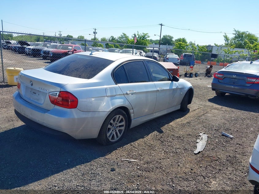 2007 BMW 3 series VIN WBAVC73507KP35862 IAAI salvage auction — SIDE, Salvage (New Jersey), sold $275 on 2026-07-12 (photo 4)