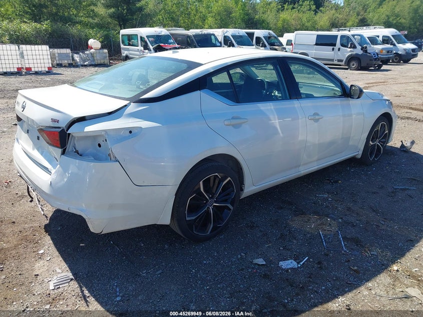 2024 Nissan Altima VIN 1N4BL4CWXRN320276 IAAI salvage auction — REAR END, Salvage (Massachusetts), sold $7,050 on 2026-08-21 (photo 4)