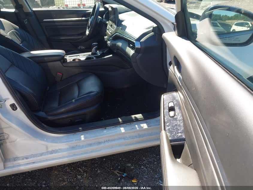2024 Nissan Altima VIN 1N4BL4CWXRN320276 IAAI salvage auction — REAR END, Salvage (Massachusetts), sold $7,050 on 2026-08-21 (photo 5)