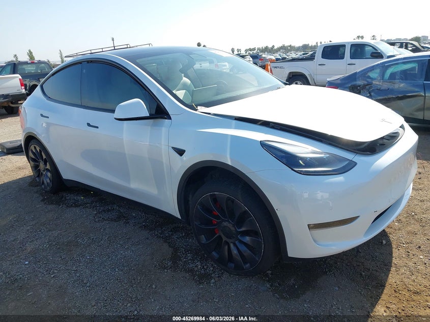 2022 Tesla Model y VIN 7SAYGDEF2NF346369 IAAI salvage auction — LEFT FRONT, Salvage Title, sold $6,700 on 2026-07-23 (photo 1)