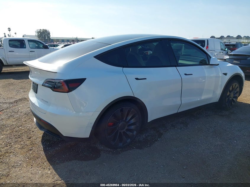 2022 Tesla Model y VIN 7SAYGDEF2NF346369 IAAI salvage auction — LEFT FRONT, Salvage Title, sold $6,700 on 2026-07-23 (photo 4)