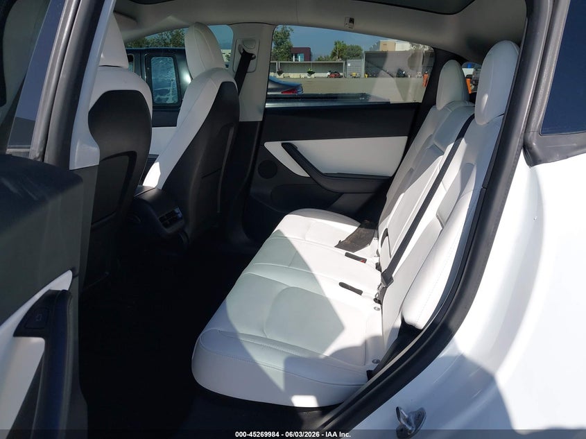 2022 Tesla Model y VIN 7SAYGDEF2NF346369 IAAI salvage auction — LEFT FRONT, Salvage Title, sold $6,700 on 2026-07-22 (photo 8)