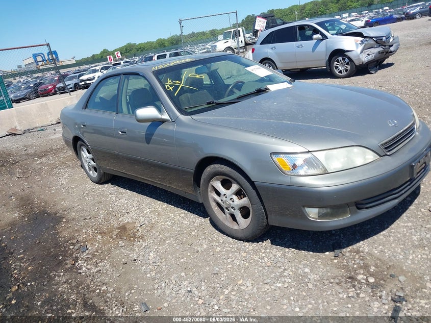 2001 Lexus ES VIN JT8BF28G115108506 IAAI salvage auction — NORMAL WEAR, Clear (New York), sold $450 on 2026-07-07 (photo 1)