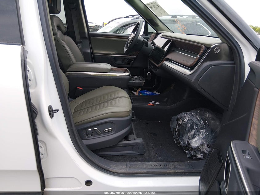 2023 Rivian R1s VIN 7PDSGABA6PN004916 IAAI salvage auction — THEFT, Salvage Title, sold $37,000 on 2026-07-16 (photo 5)