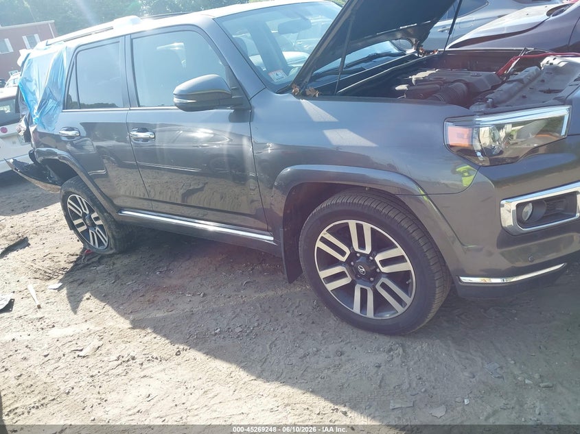 2018 Toyota 4runner VIN JTEBU5JR8J5501130 IAAI salvage auction — REAR END, Salvage Title, sold $6,100 on 2026-07-28 (photo 1)