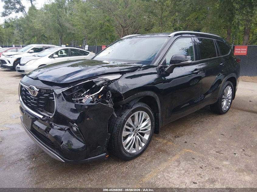 2024 Toyota Highlander VIN 5TDKDRBH1RS537474 IAAI salvage auction — LEFT FRONT, Salvage Title, sold $19,575 on 2026-07-24 (photo 2)