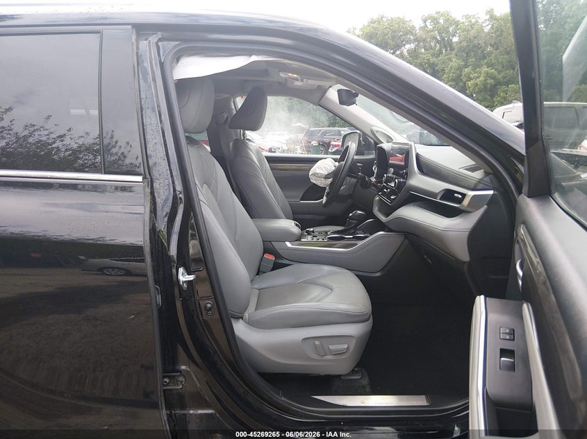 2024 Toyota Highlander VIN 5TDKDRBH1RS537474 IAAI salvage auction — LEFT FRONT, Salvage Title, sold $19,575 on 2026-07-24 (photo 5)