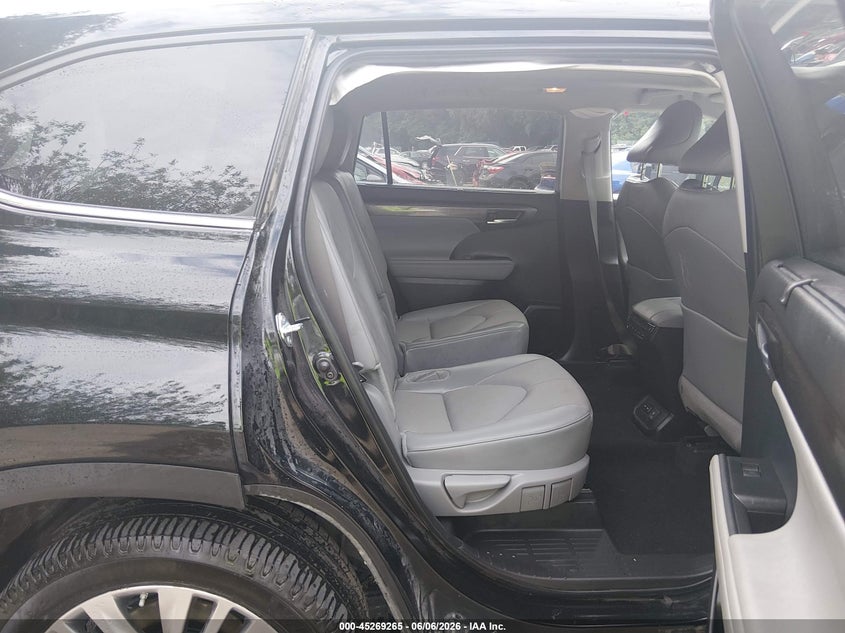 2024 Toyota Highlander VIN 5TDKDRBH1RS537474 IAAI salvage auction — LEFT FRONT, Salvage Title, sold $19,575 on 2026-07-24 (photo 8)