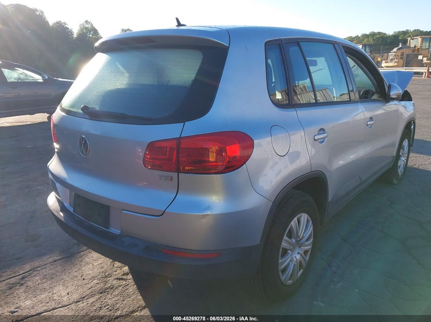 2017 Volkswagen Tiguan VIN WVGAV7AXXHK048692 IAAI salvage auction — FRONT END, Salvage Title, sold $225 on 2026-07-09 (photo 4)