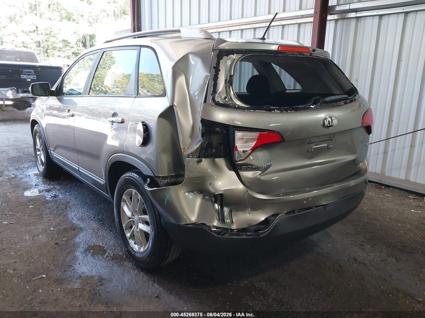 2014 Kia Sorento VIN 5XYKTDA78EG545965 IAAI salvage auction — REAR END, Salvage Title, sold $1,825 on 2026-07-09 (photo 3)